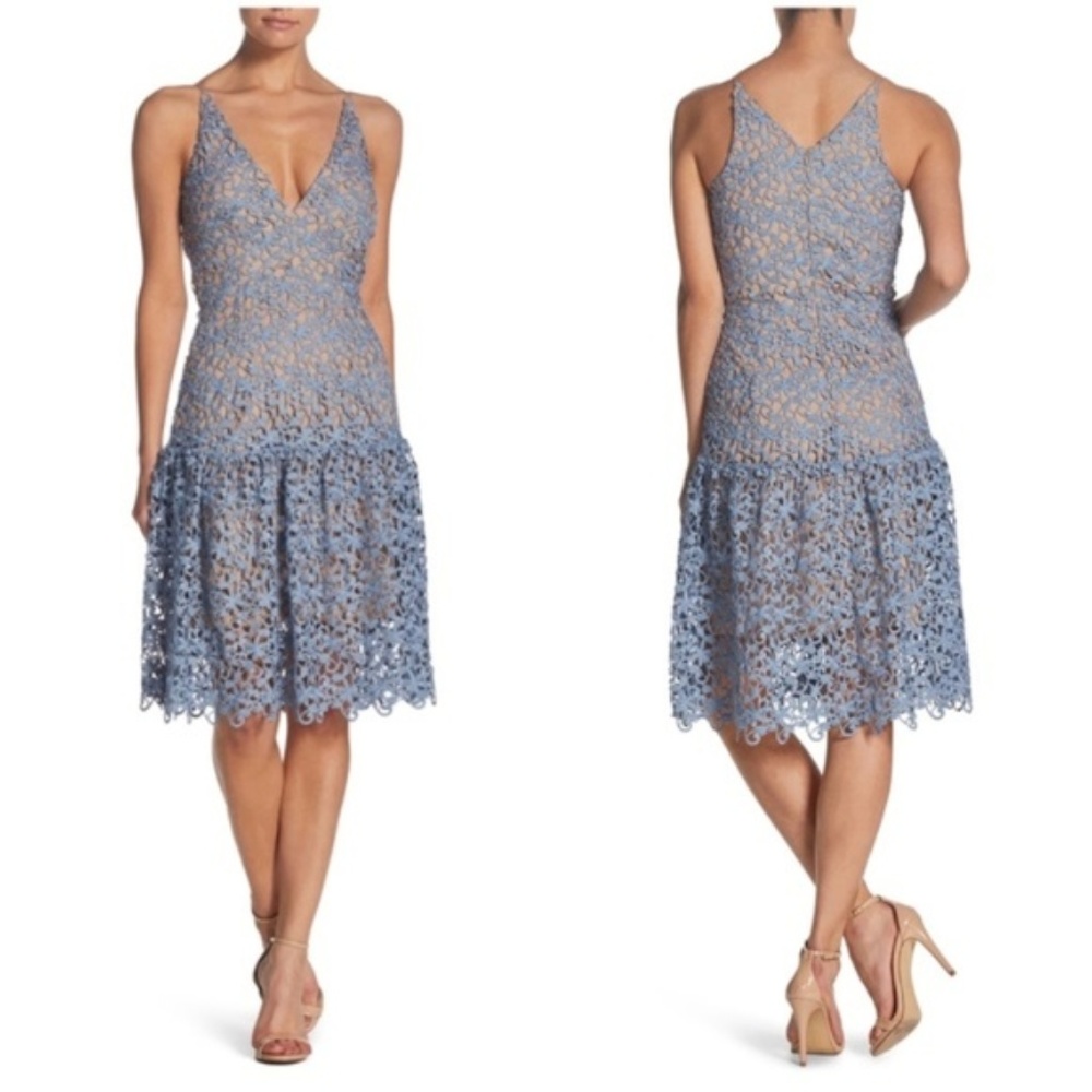 NWT Dress the Population Lily lace dress in blue